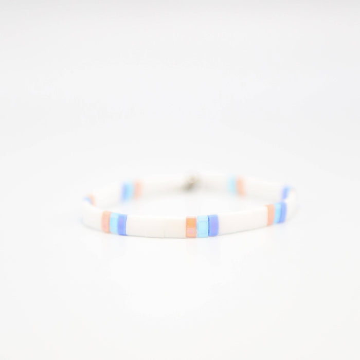CORAL COVE - Tila Bead Bracelet: 6.50 inches - M