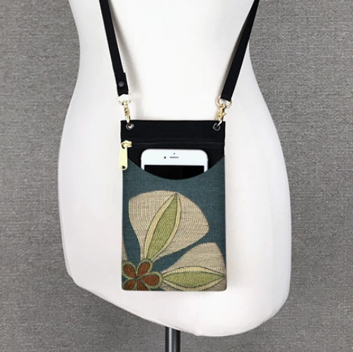 Purse - Cell Phone Case - Adjustable - Sassy