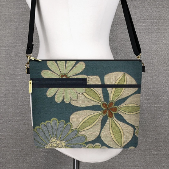 Purse - Large Zipper Purse - Sassy