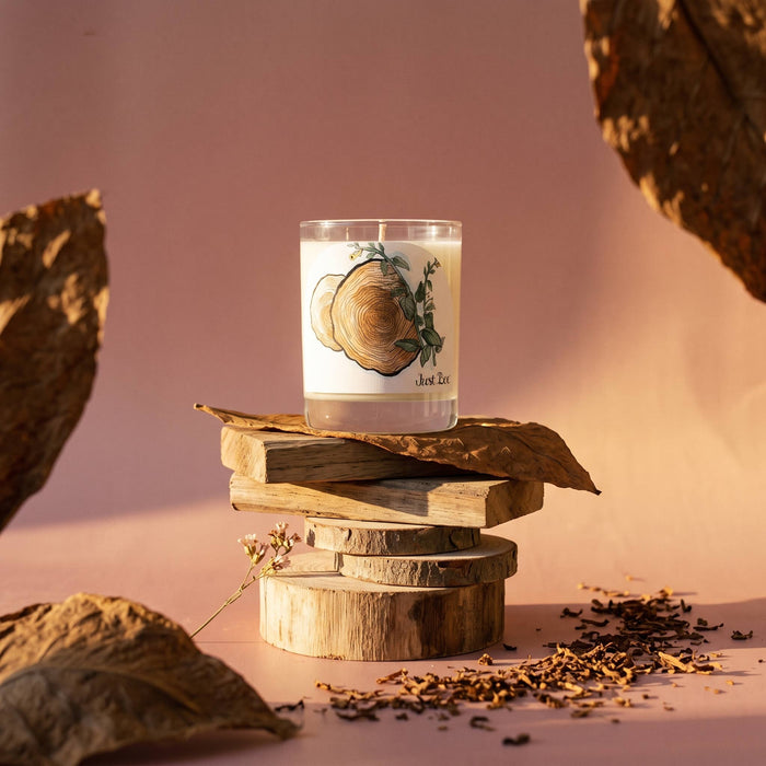 Teakwood Tobacco Candle - Medium Glass