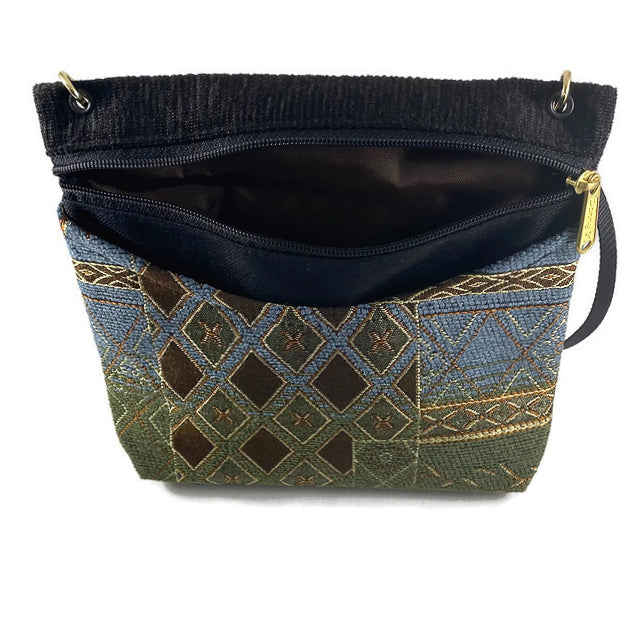 Fashionable and Functional Purse — HandCraft House