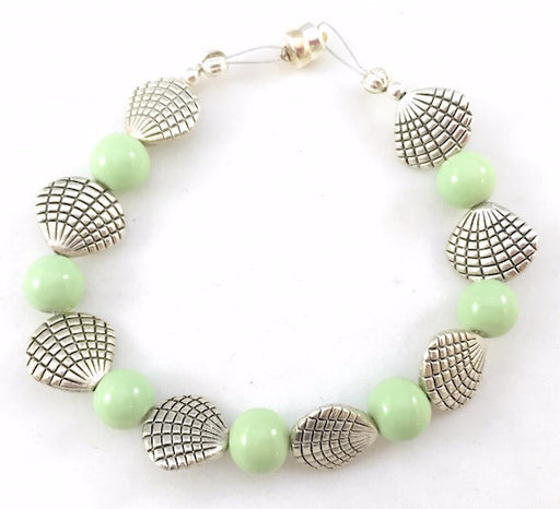 Magnetic Bracelet - Shell and Large Green Round